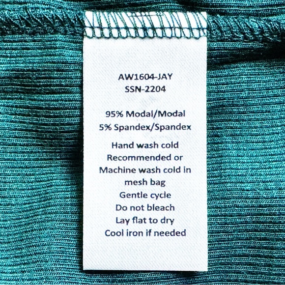 NWT ATM Rib Crop Turtleneck - Picture 10 of 14